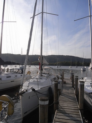 Helen, Beneteau Oceanius 31 (2009).jpg